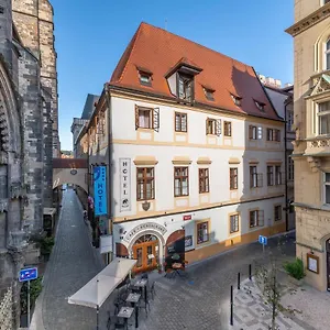 Cerny Slon **** Prag